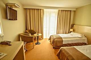 Отель Hotel Escalade Пояна-Брашов Представительский двухместный номер с 1 кроватью или 2 отдельными кроватями 4****-3