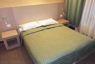 Отель Hotel Escalade Пояна-Брашов Стандартный двухместный номер с 1 кроватью или 2 отдельными кроватями 3***-4